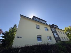 Ludwigsburg: Großzügige 4‑Zimmer‑Wohnung mit Balkon in guter Lage